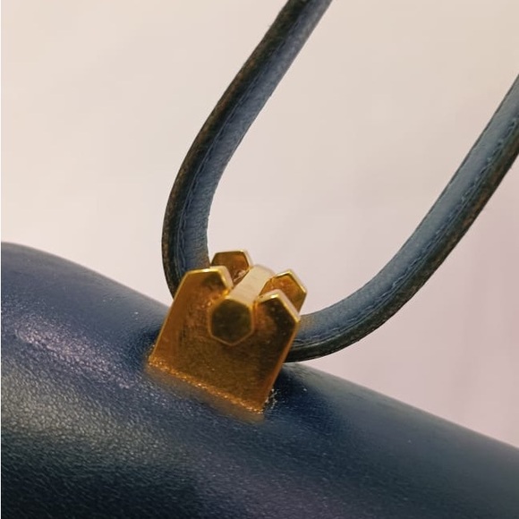 Vintage Hermes Navy Blue Leather Crossbody / Shoulder Bag - Picture 5 of 15